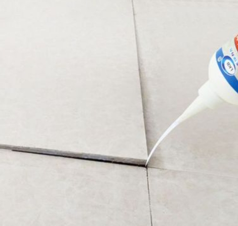 武功瓷砖空鼓维修公司分享卫生间瓷砖脱落的原因可能有以下几点